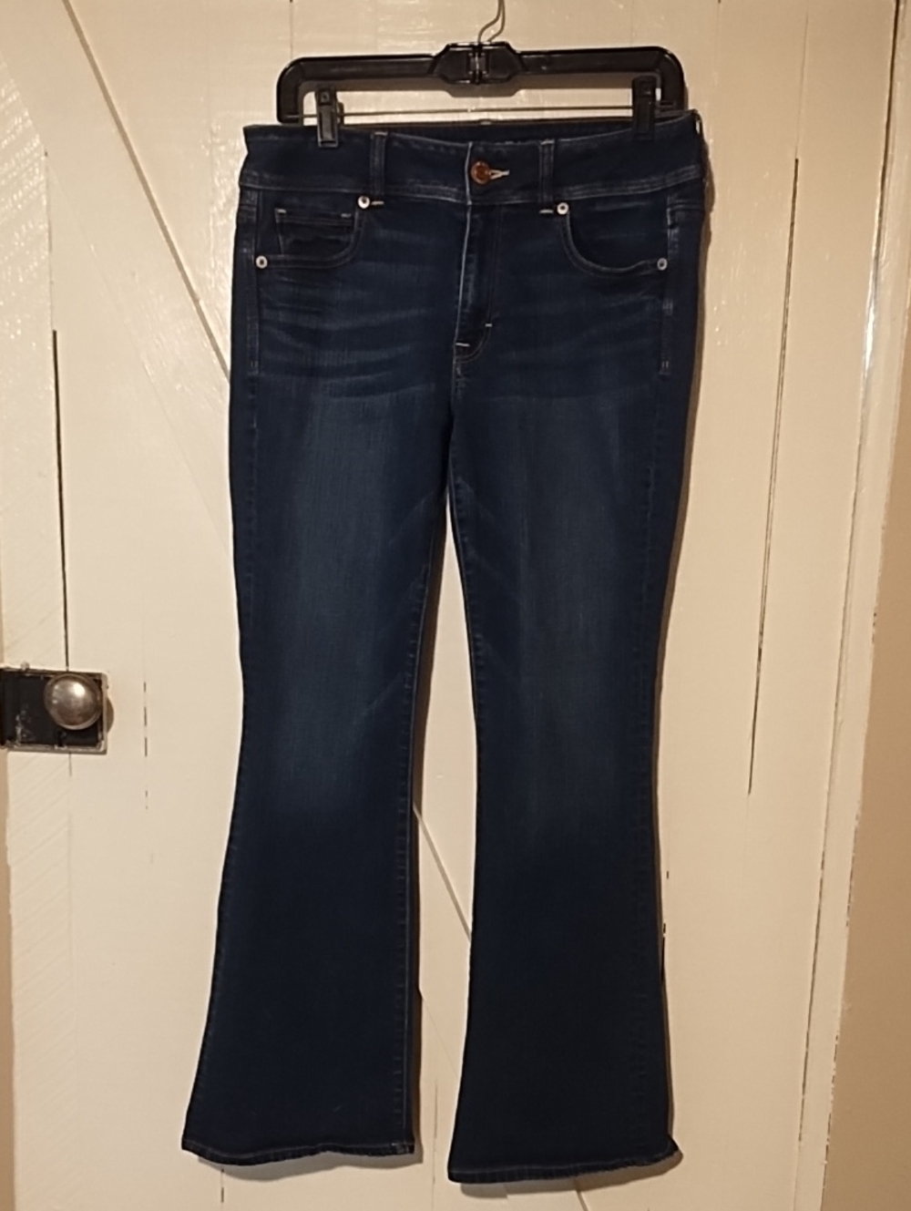 AEO VGC Dark Wash Women’s Bootcut Jeans Size 10 Short.